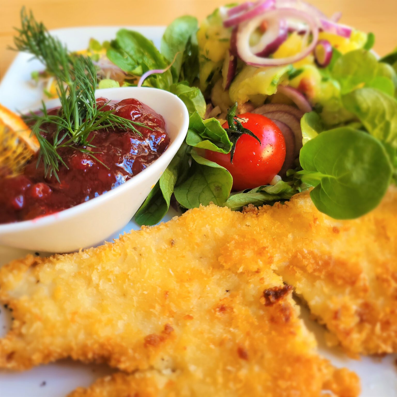 Hähnchenschnitzel mit Kartoffelsalat | Alttolkewitzerhof